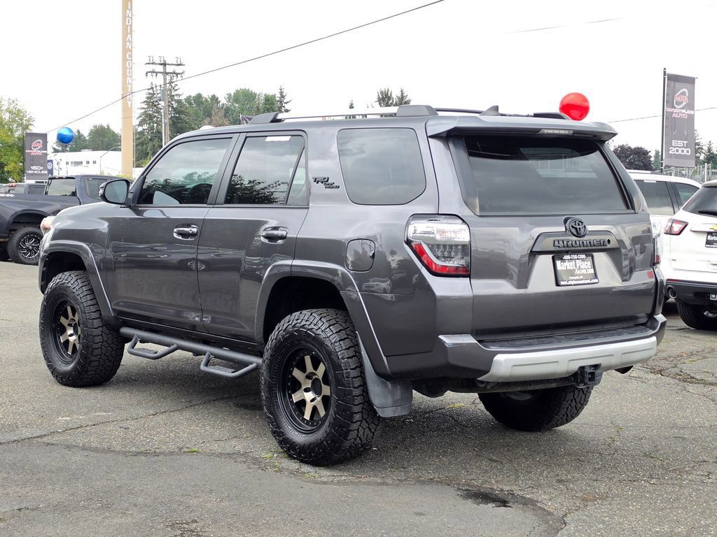 Used 2018 Toyota 4Runner TRD Off-Road Premium AWD/4WD image 4