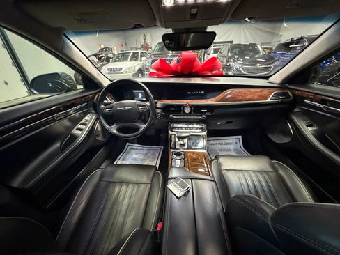 Used 2018 Genesis G90 3.3T Premium RWD image 37