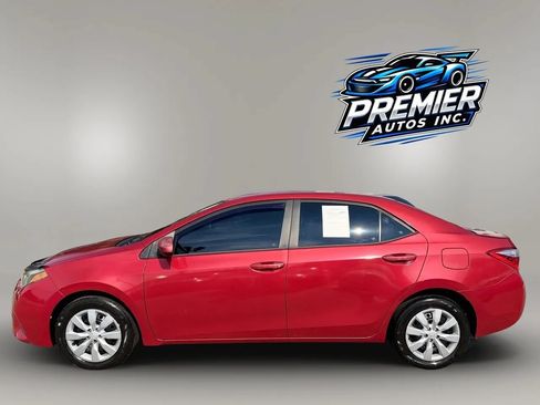 Used 2014 Toyota Corolla LE FWD image 3