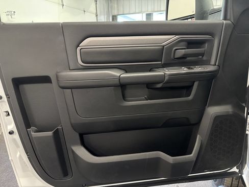 New 2026 RAM 2500 Tradesman AWD/4WD image 17