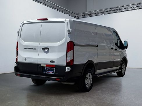 Used 2023 Ford Transit 250 Low Roof w/ Exterior Upgrade Package RWD image 5