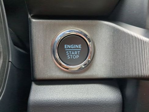 Used 2024 Ford F250 Platinum image 26