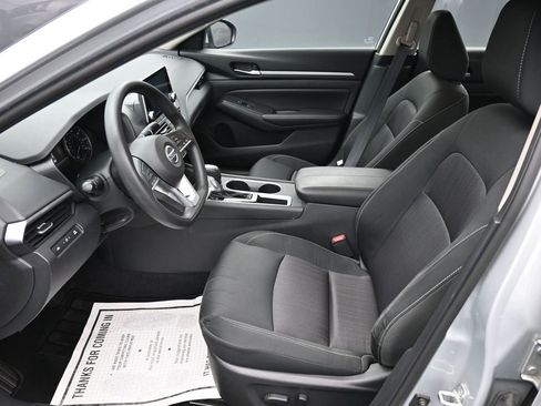 Used 2022 Nissan Altima 2.5 SV image 11