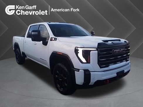Used 2025 GMC Sierra 2500 AT4 AWD/4WD image 1