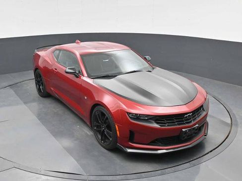 Used 2020 Chevrolet Camaro LT w/ 1LE Track Performance Package RWD image 15