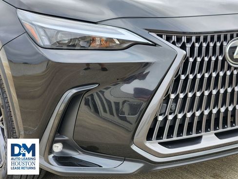 Used 2024 Lexus NX 250 FWD w/ Towing Package (2000 Lbs) image 9
