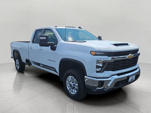 Used 2024 Chevrolet Silverado 2500 LT w/ Convenience Package AWD/4WD image 1