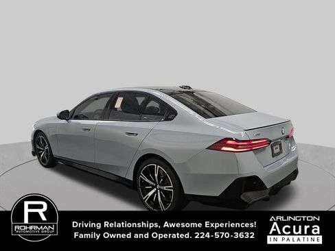 Used 2026 BMW 550e xDrive AWD/4WD image 7