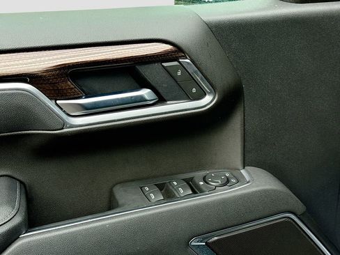 New 2025 Chevrolet Silverado 1500 LT w/ Leather Package image 18