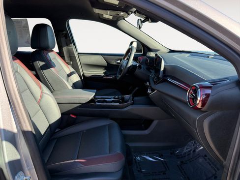 Used 2025 Chevrolet Equinox RS image 19