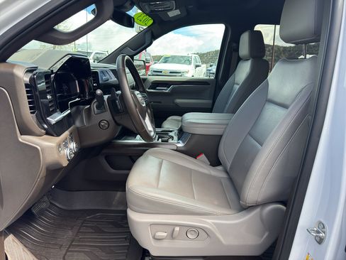 Used 2023 GMC Sierra 1500 SLT w/ SLT Convenience Package image 19