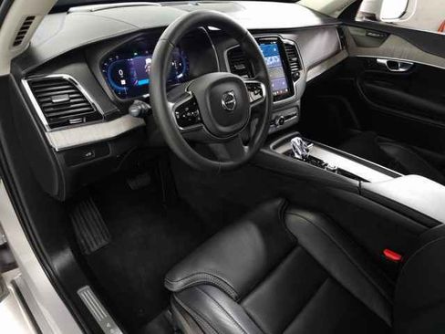 Used 2024 Volvo XC90 B6 Ultimate w/ Protection Package Premier image 17