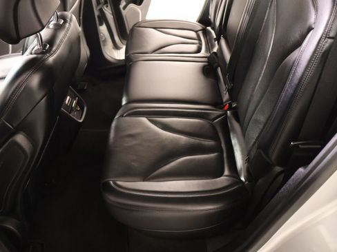 Used 2019 Lincoln Nautilus Reserve AWD/4WD image 12