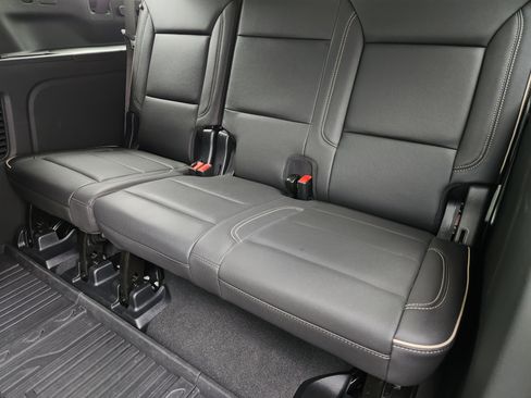 Used 2025 GMC Yukon XL Elevation AWD/4WD image 33