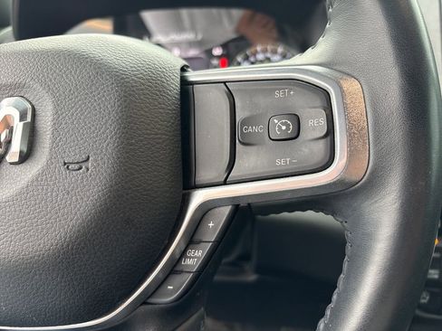 Used 2024 RAM 1500 Laramie AWD/4WD image 39