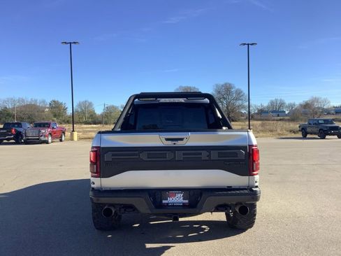 Used 2019 Ford F150 Raptor w/ Equipment Group 802A Luxury image 7