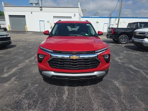 New 2026 Chevrolet TrailBlazer LT w/ Convenience Package AWD/4WD image 2