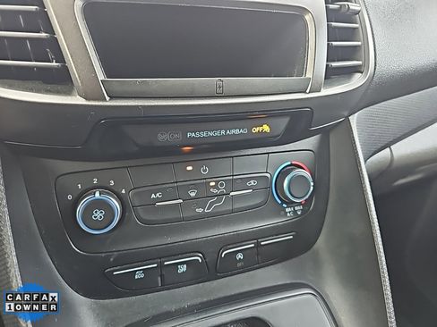 Used 2019 Ford Transit Connect XL image 16