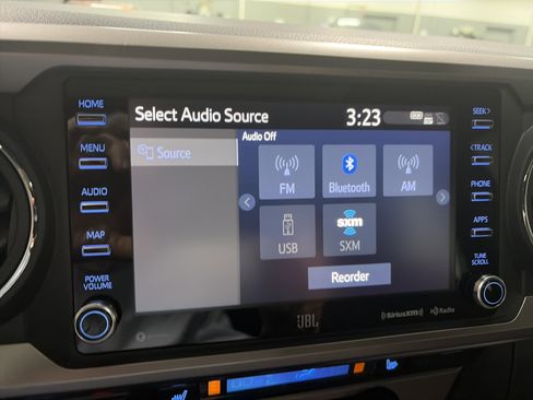 Used 2023 Toyota Tacoma Limited image 20