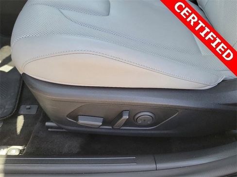 Used 2024 Hyundai Elantra Limited image 13