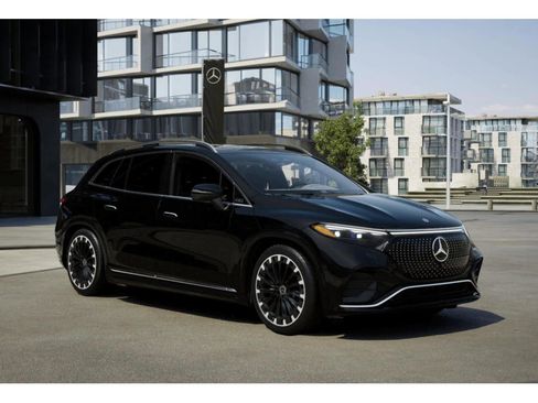 New 2026 Mercedes-Benz EQS 550 4MATIC SUV image 11