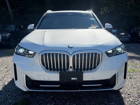 Used 2024 BMW X5 xDrive40i w/ Premium Package AWD/4WD image 2