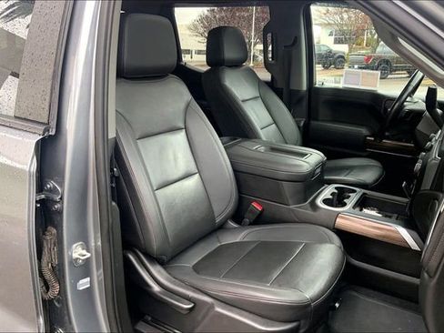 Used 2021 Chevrolet Silverado 1500 LT Trail Boss w/ Convenience Package II image 7