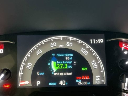 Used 2025 Toyota RAV4 XLE image 15