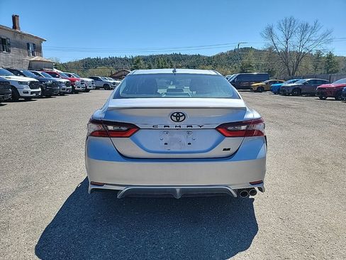 Used 2023 Toyota Camry SE FWD image 6
