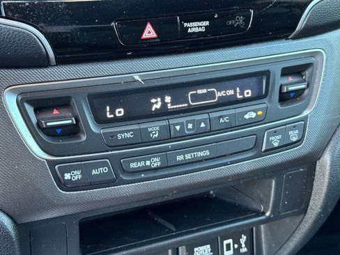 Used 2023 Honda Ridgeline Sport image 17