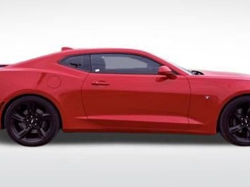 Used 2019 Chevrolet Camaro SS image 3