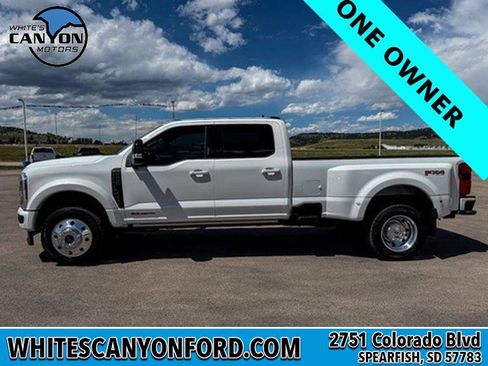 Used 2026 Ford F450 Platinum w/ FX4 Off-Road Package AWD/4WD image 2
