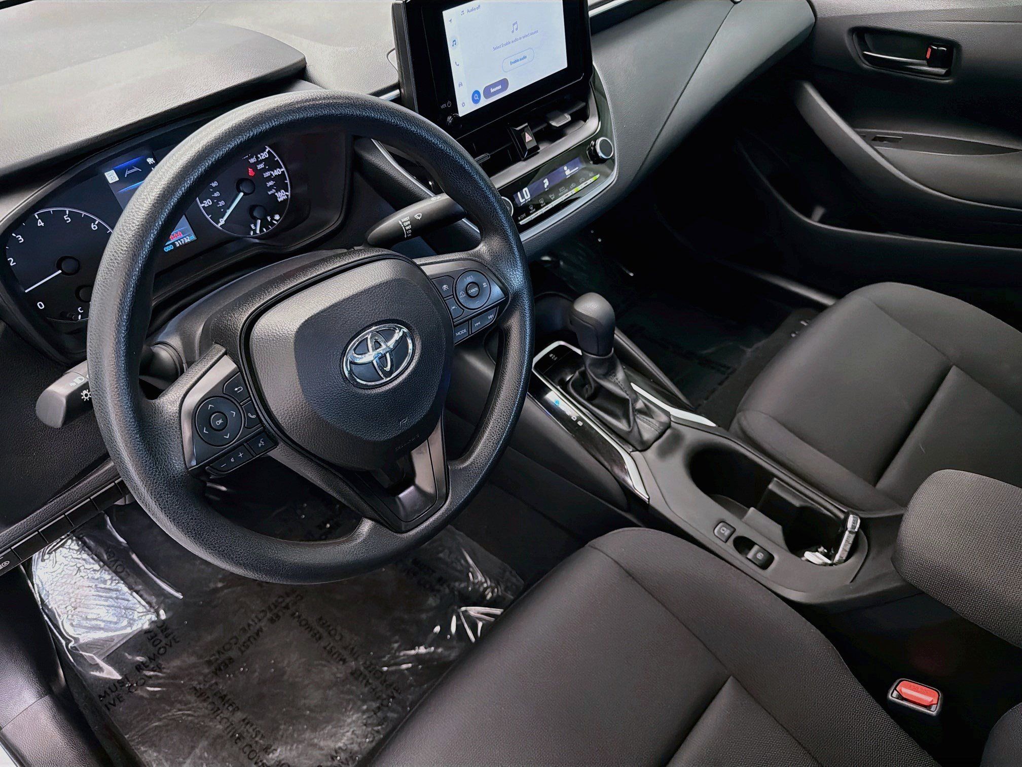 Used 2025 Toyota Corolla LE FWD image 7