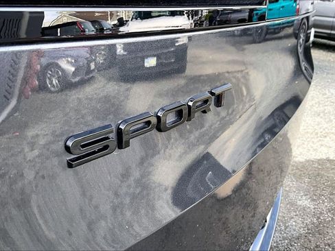 Used 2025 Land Rover Range Rover Sport Dynamic SE image 34