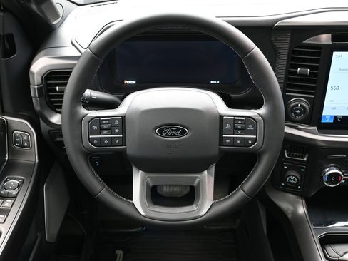Used 2025 Ford F150 Lariat w/ Equipment Group 502A High AWD/4WD image 15