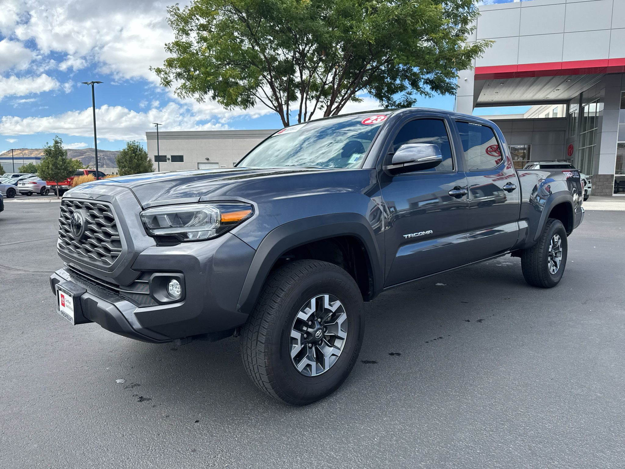 Certified 2023 Toyota Tacoma TRD Off-Road AWD/4WD image 5