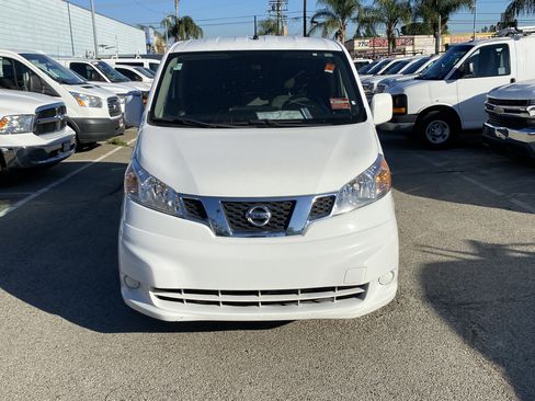Used 2019 Nissan NV200 SV image 3