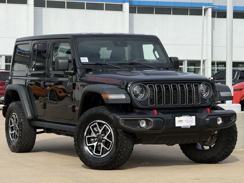 Used 2025 Jeep Wrangler Rubicon image 2