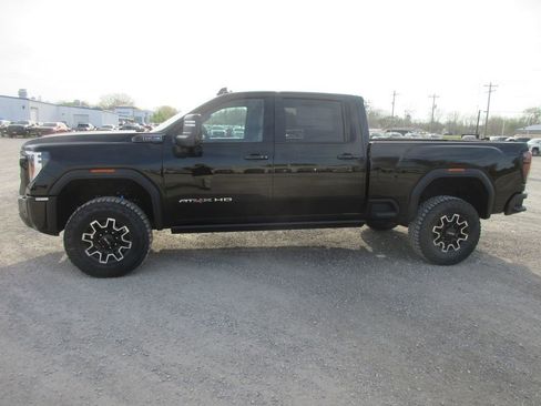 New 2026 GMC Sierra 2500 AT4X image 9