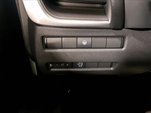 Used 2023 Nissan Rogue SV AWD/4WD image 26