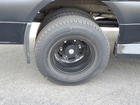 Used 2023 Mercedes-Benz Sprinter 3500 image 5