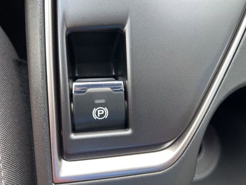 Used 2025 Subaru Impreza 2.0i image 24