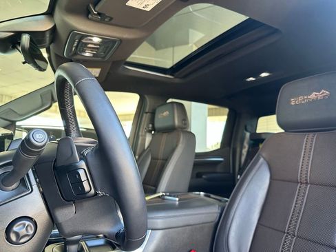 Certified 2025 Chevrolet Silverado 1500 High Country image 12