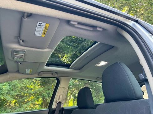 Used 2017 Honda Fit EX image 25