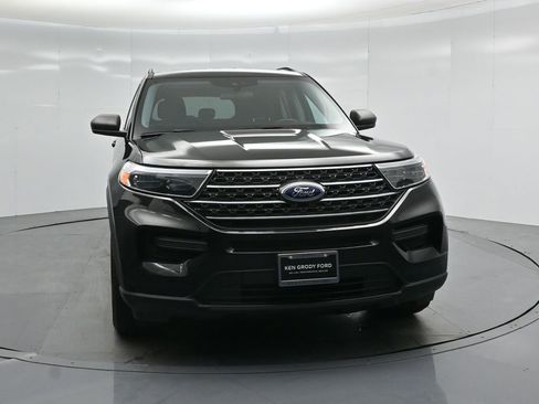 Certified 2023 Ford Explorer XLT RWD image 52