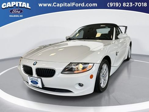 Used 2005 BMW Z4 2.5i RWD image 1