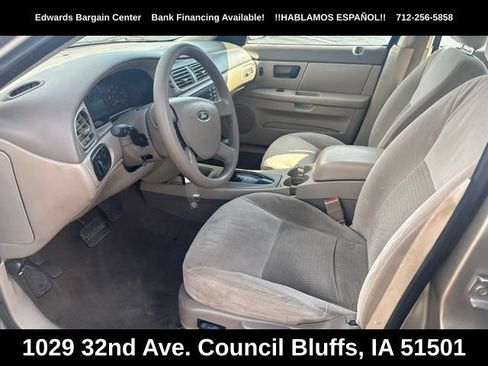 Used 2004 Ford Taurus SES FWD image 11