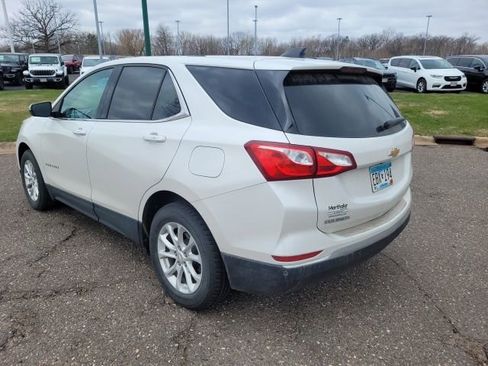 Used 2019 Chevrolet Equinox LT image 3