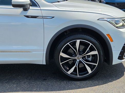 Used 2022 Volkswagen Tiguan SEL R-Line AWD/4WD image 18