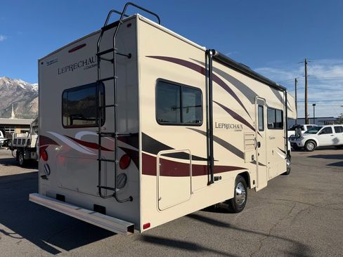 Used 2017 Ford E-450 and Econoline 450 Super Duty w/ Motorhome Prep Package RWD image 8